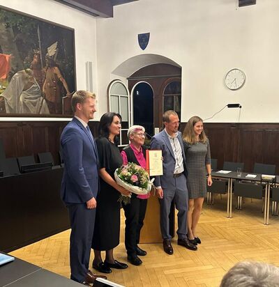 Auf dem Bild: OB Gröger, Derya Yildirim, Eva Wernert, Hannes Ehlerding, Anne Meßmer